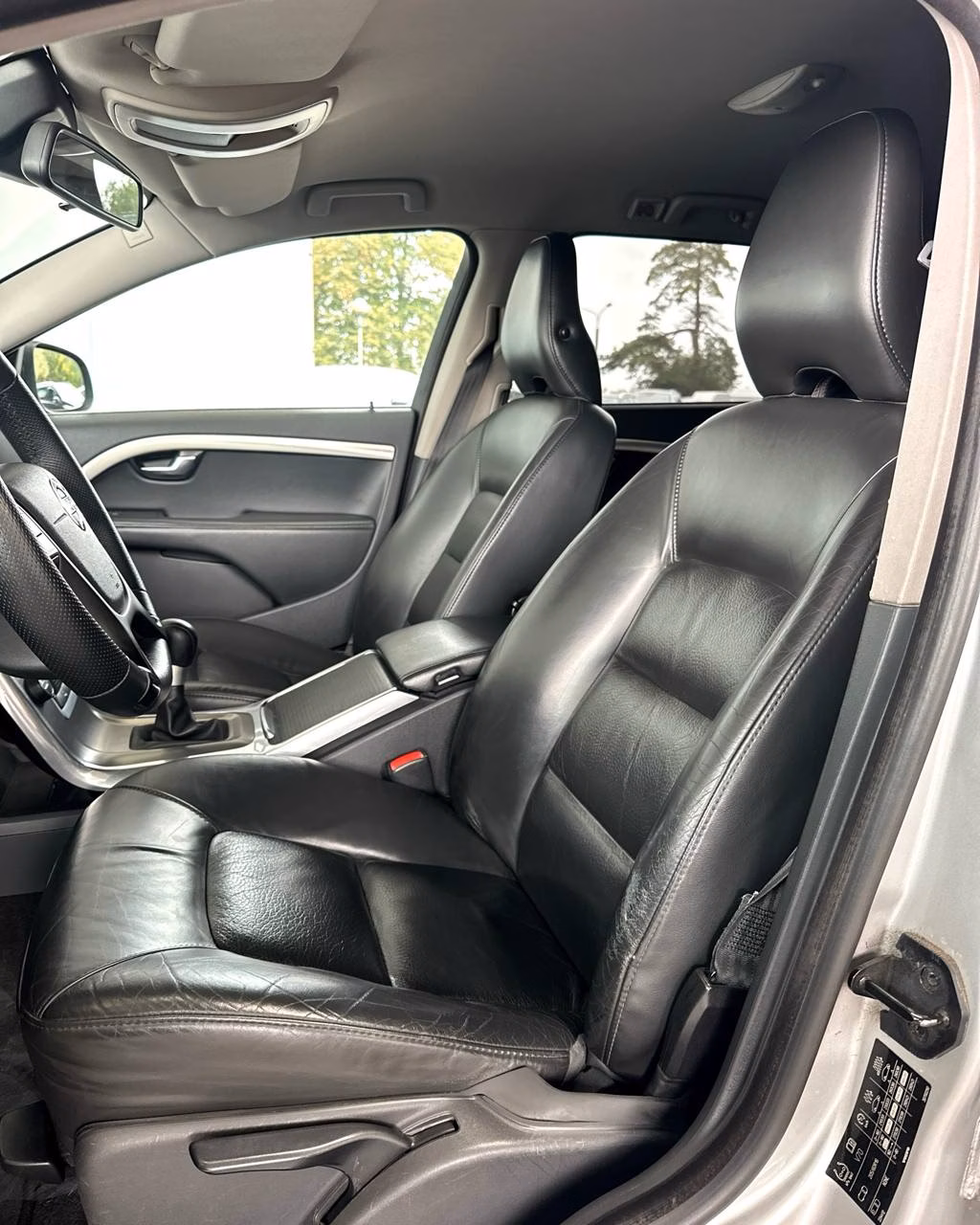 Volvo V70 фото 11