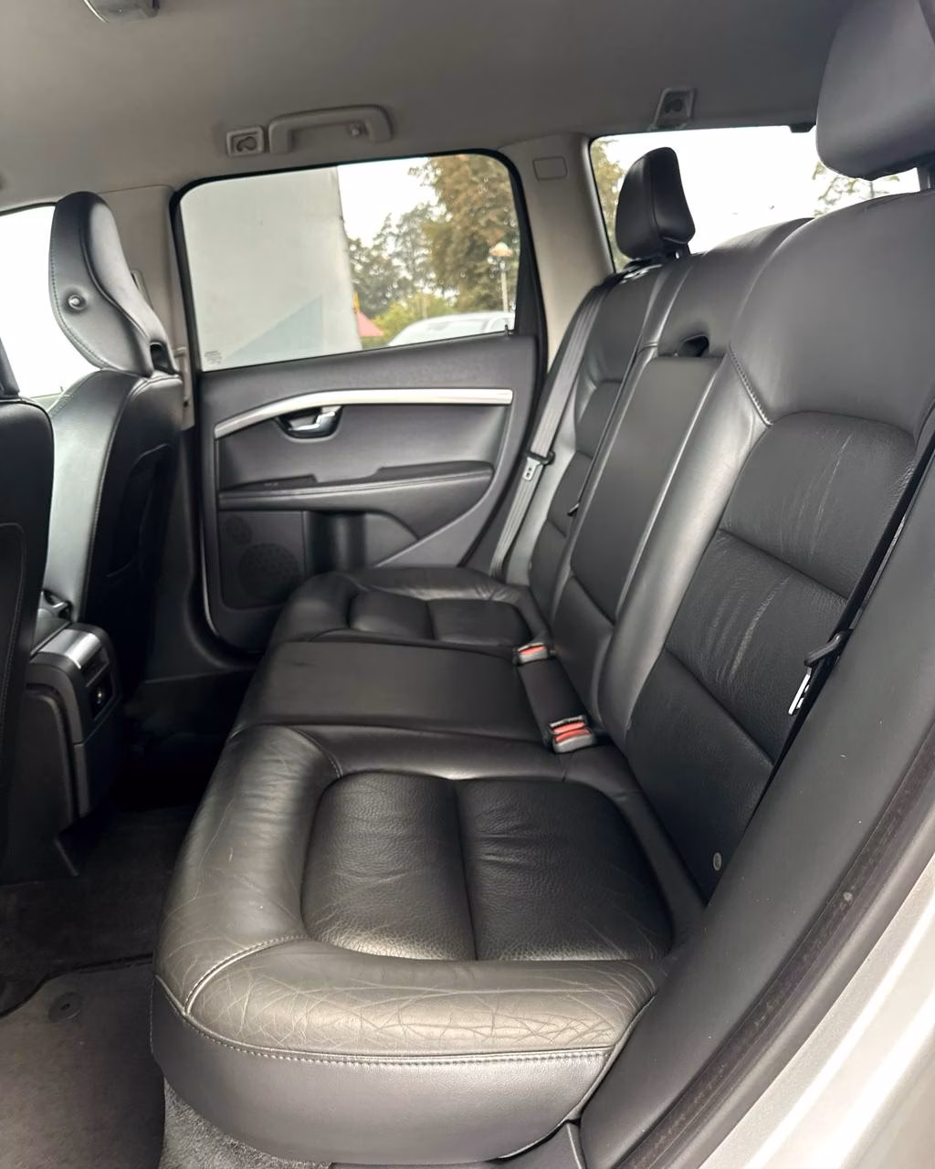 Volvo V70 фото 14
