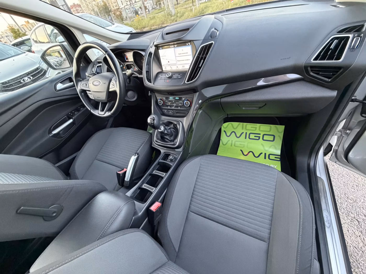 Ford C-MAX фото 18