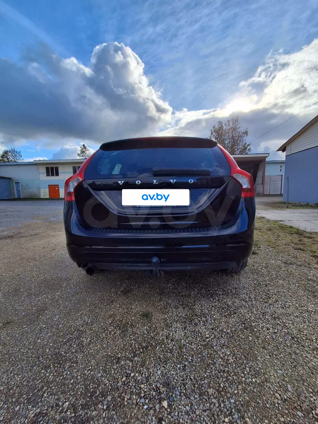 Volvo V60 фото 10