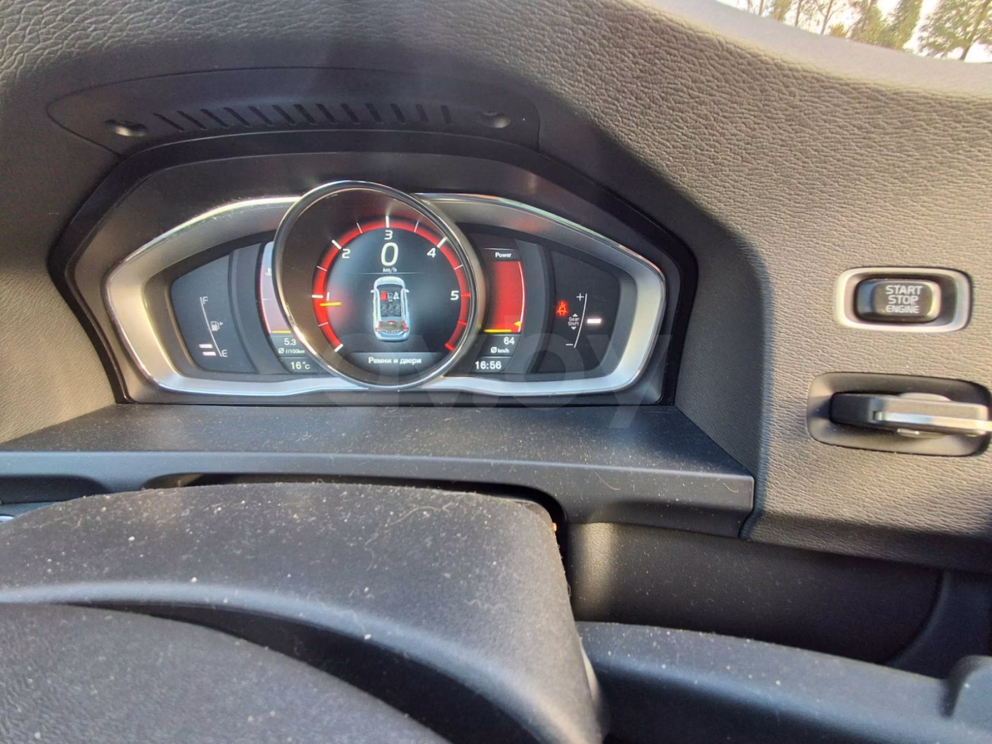 Volvo V60 фото 20
