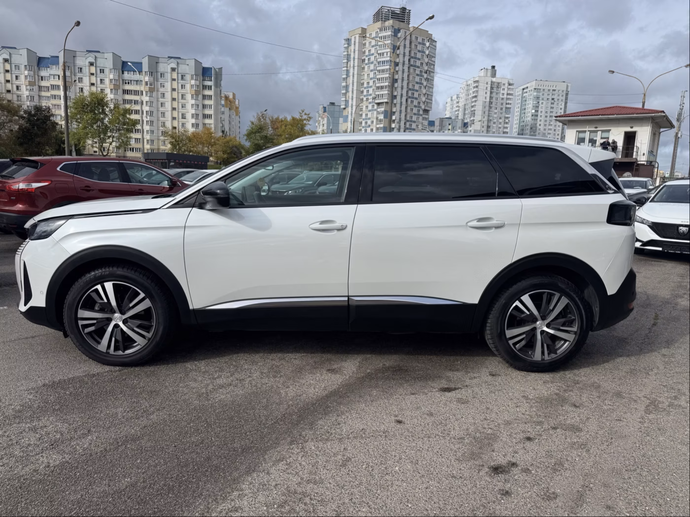 Peugeot 5008 фото 4