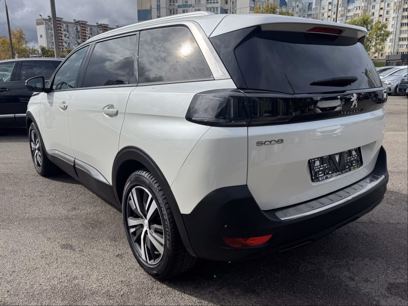 Peugeot 5008 фото 5