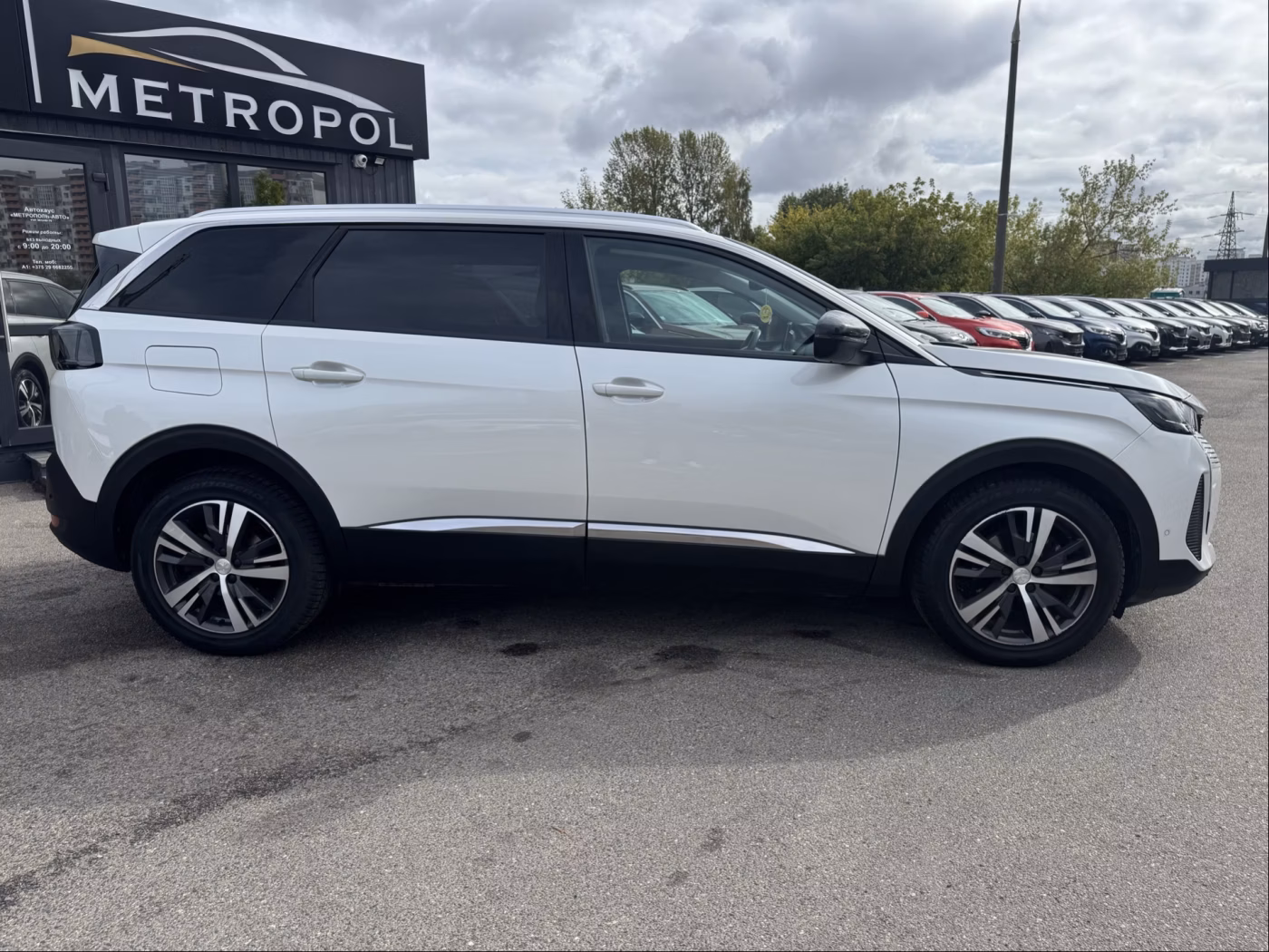 Peugeot 5008 фото 8