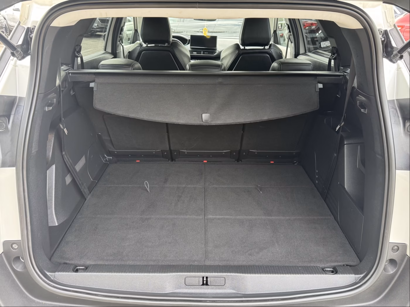 Peugeot 5008 фото 14