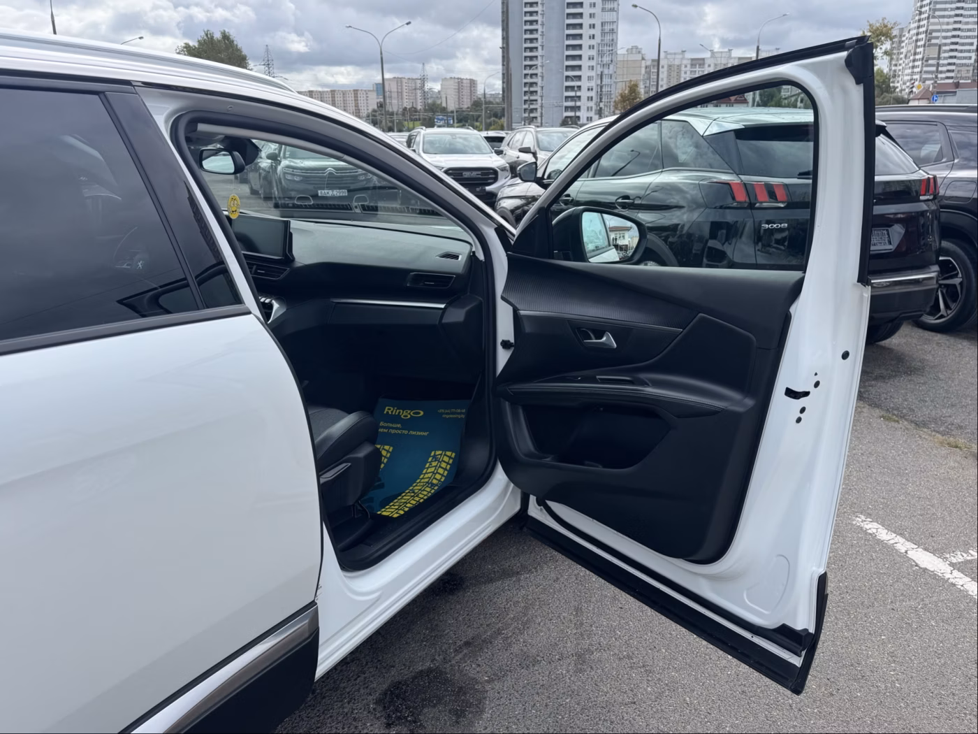 Peugeot 5008 фото 18