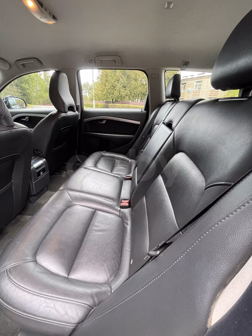 Volvo V70 фото 13