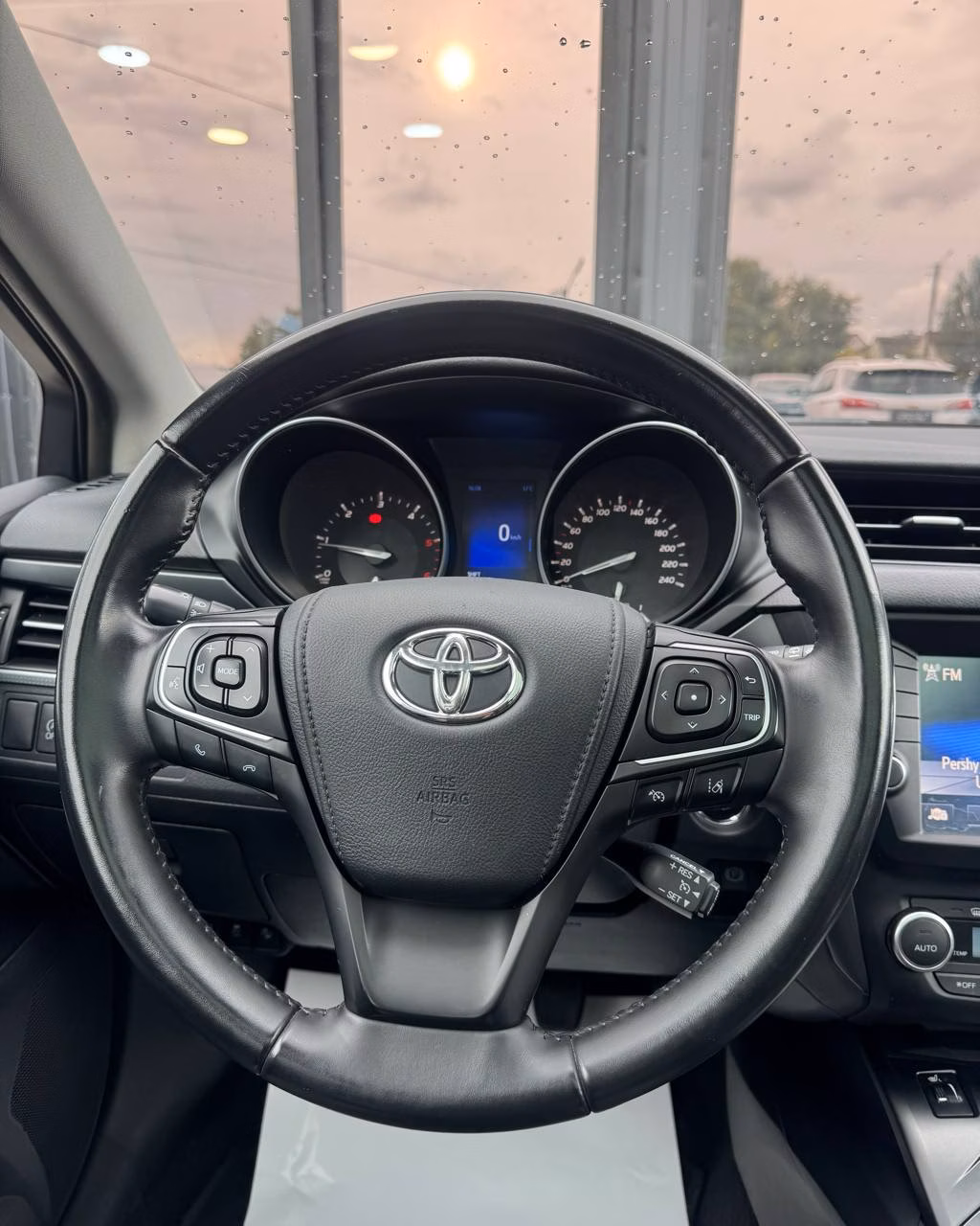 Toyota Avensis фото 16