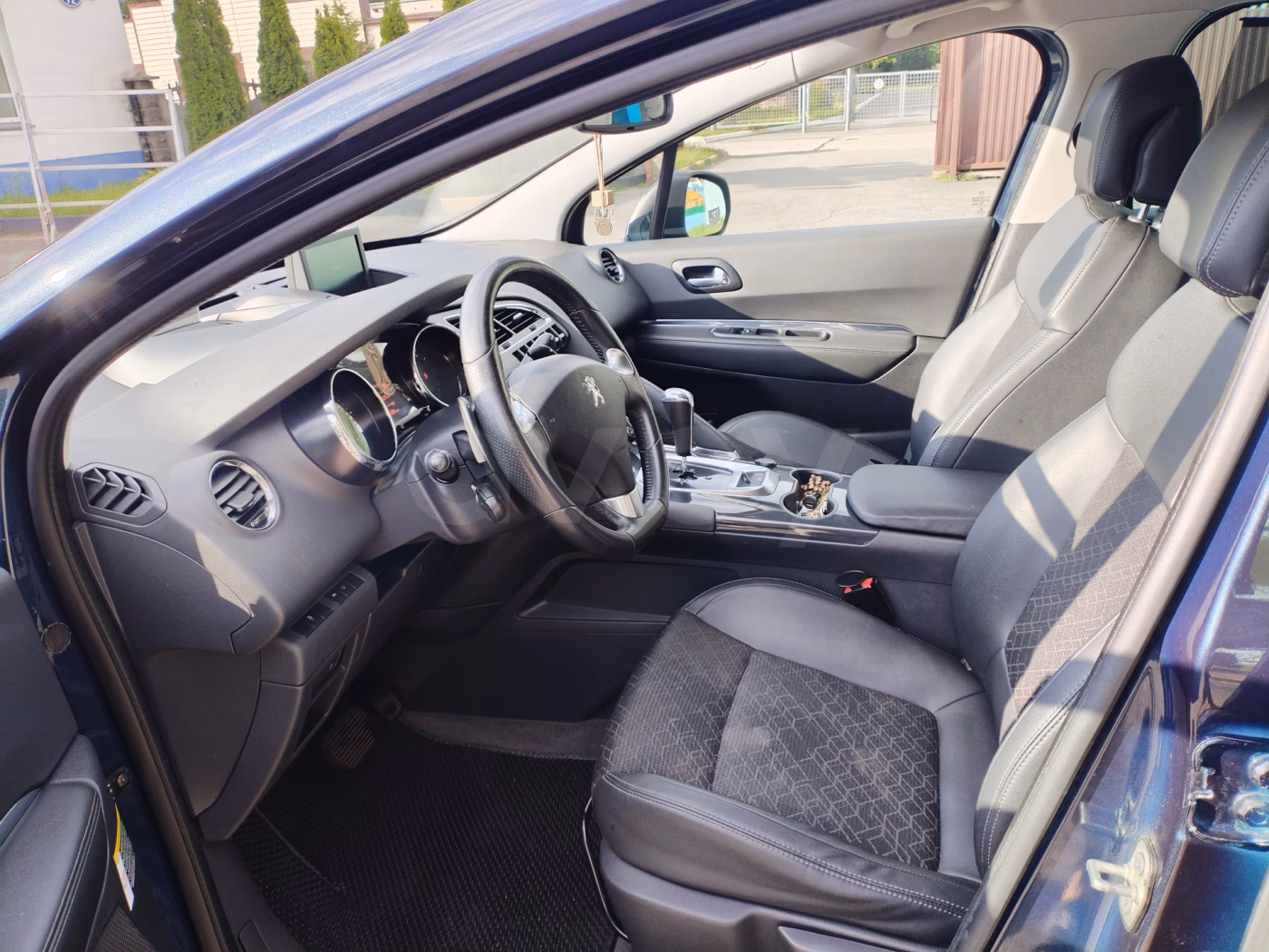 Peugeot 3008 фото 8