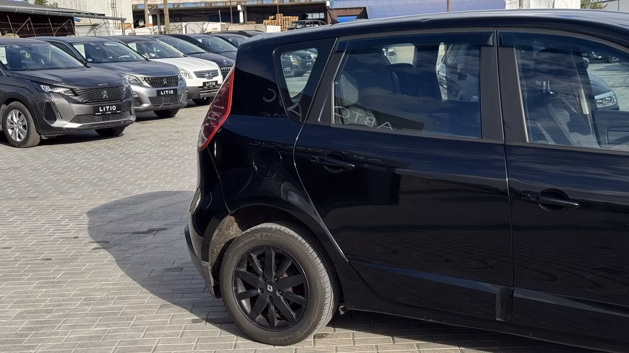 Renault Scenic фото 8