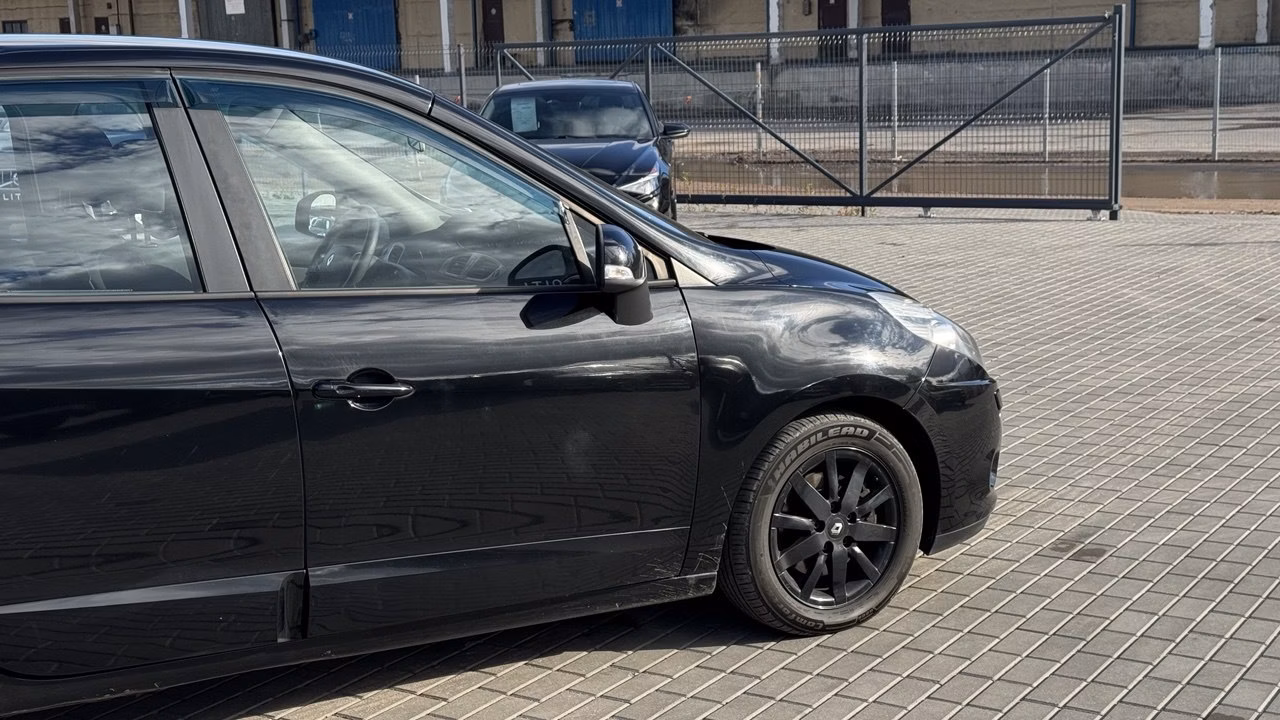 Renault Scenic фото 9