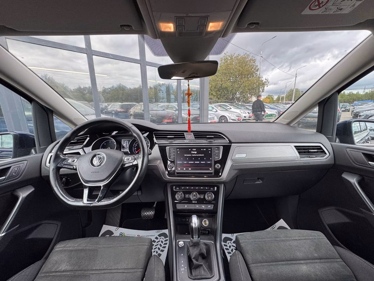 Volkswagen Touran фото 14