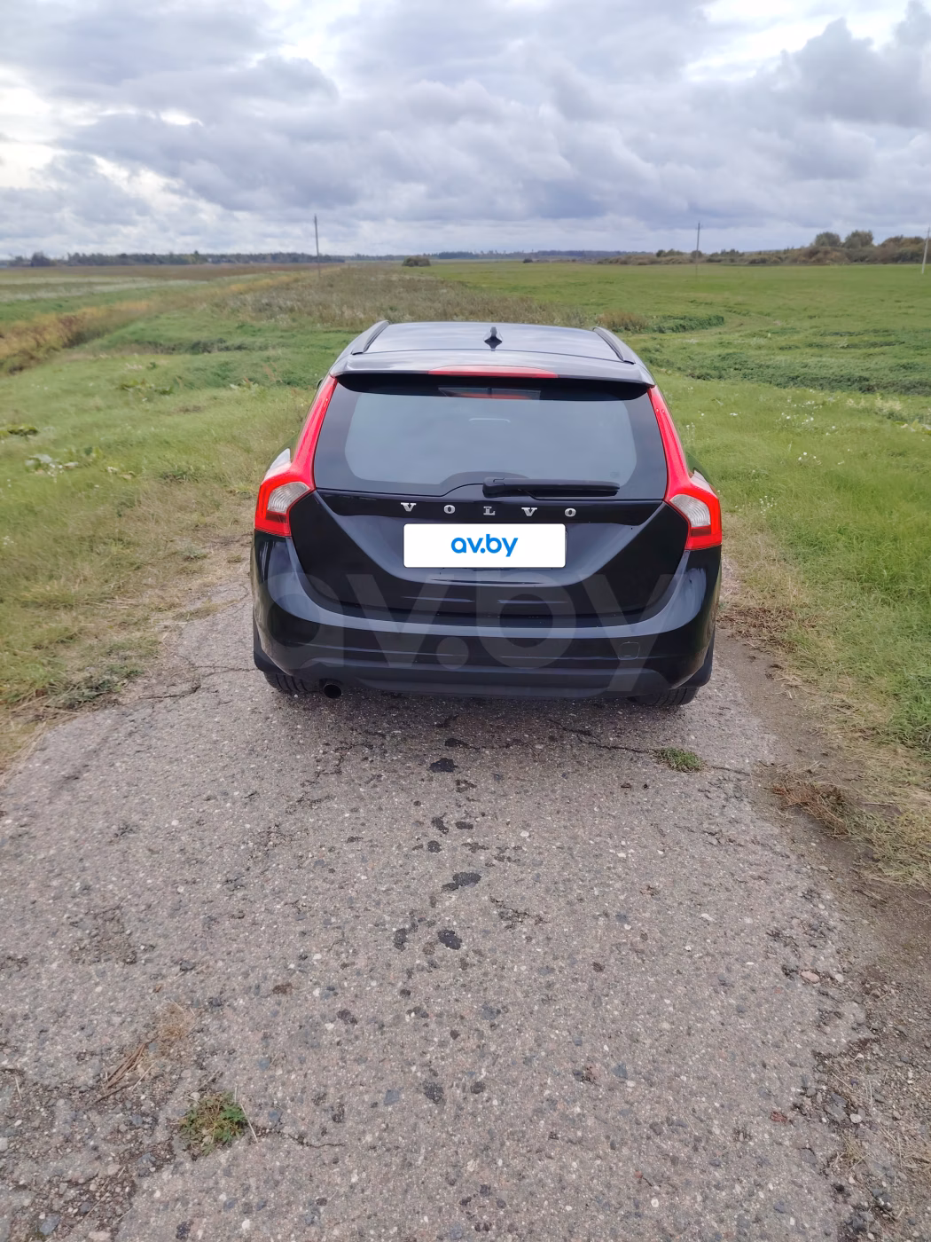 Volvo V60 фото 3