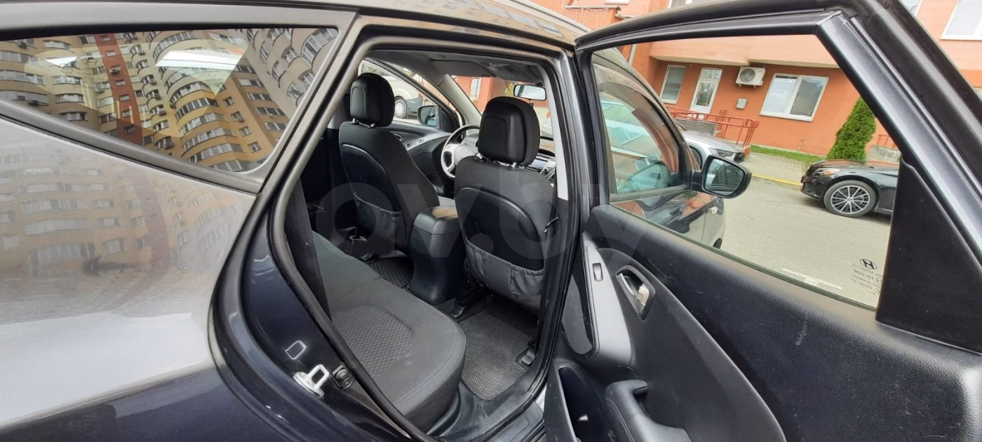 Hyundai ix35 фото 10