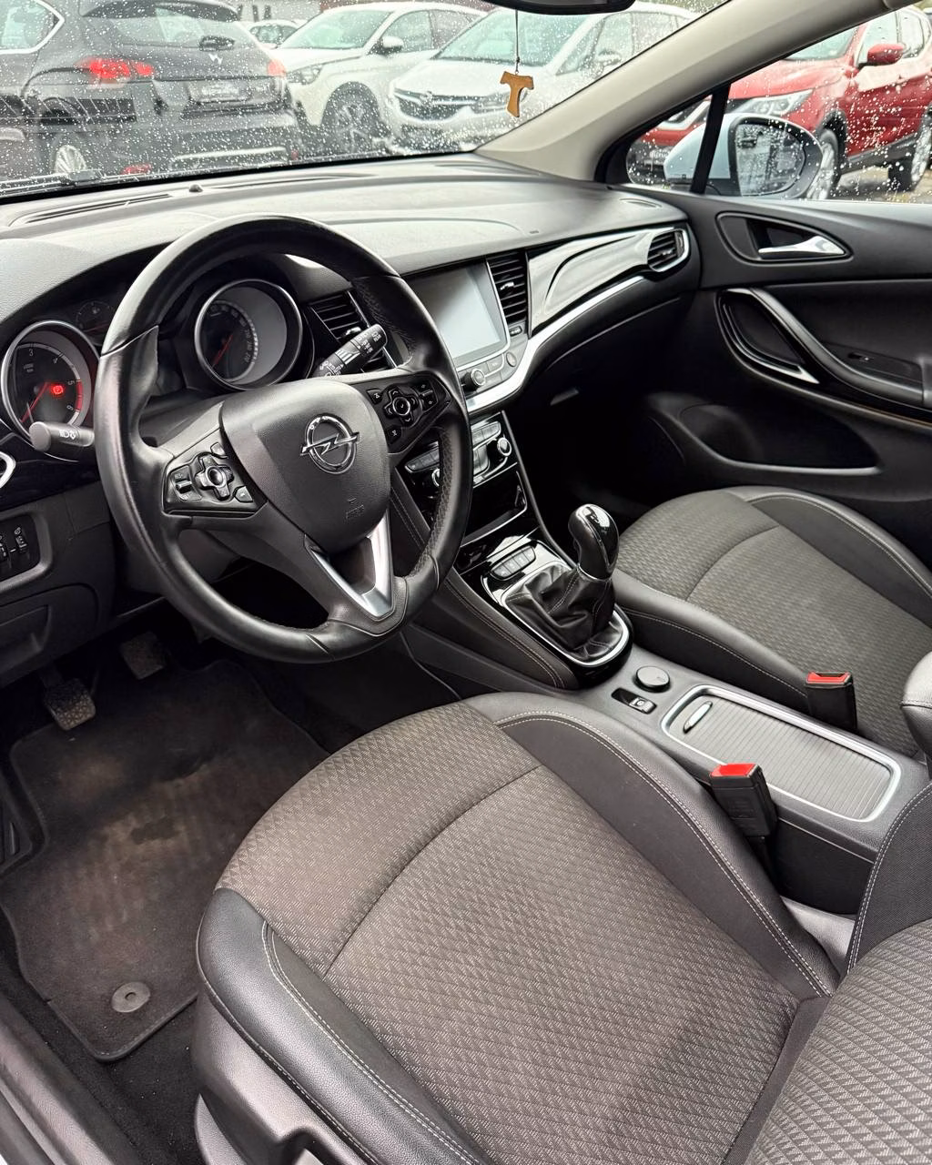 Opel Astra фото 9