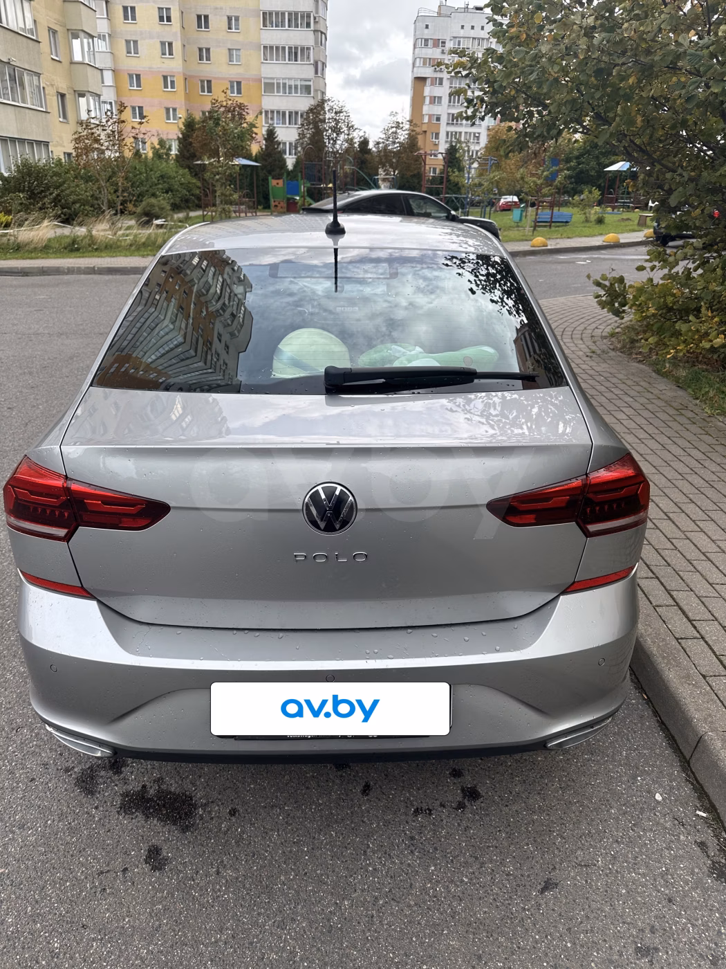 Volkswagen Polo Sedan фото 7