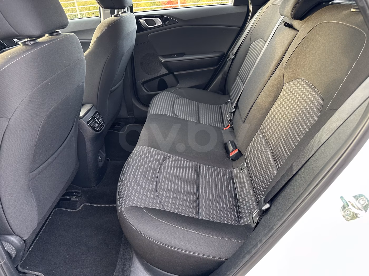 Kia Cee'd фото 12