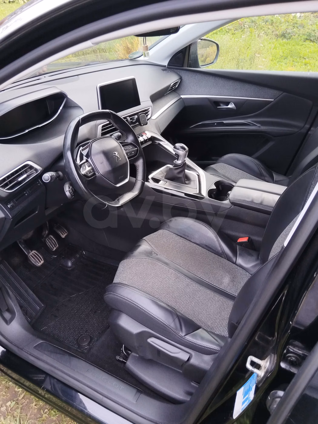 Peugeot 5008 фото 5