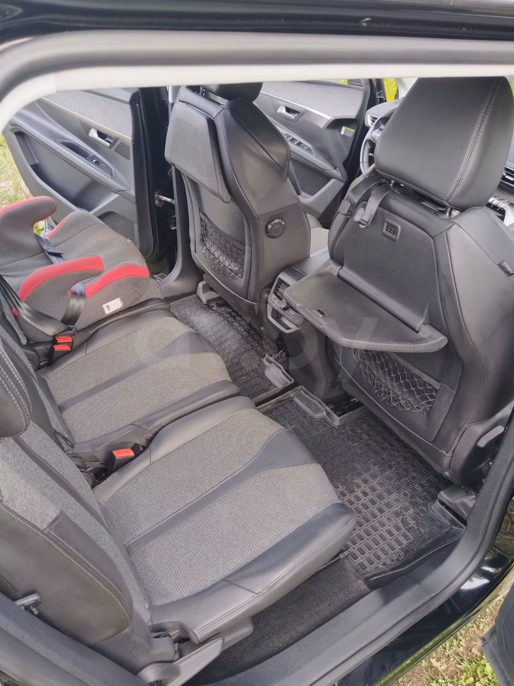 Peugeot 5008 фото 7