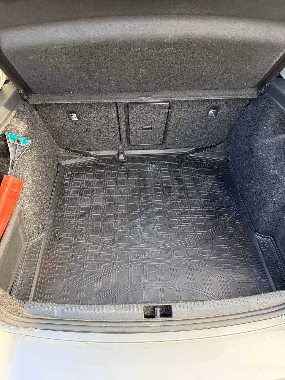 Volkswagen Polo Sedan фото 8