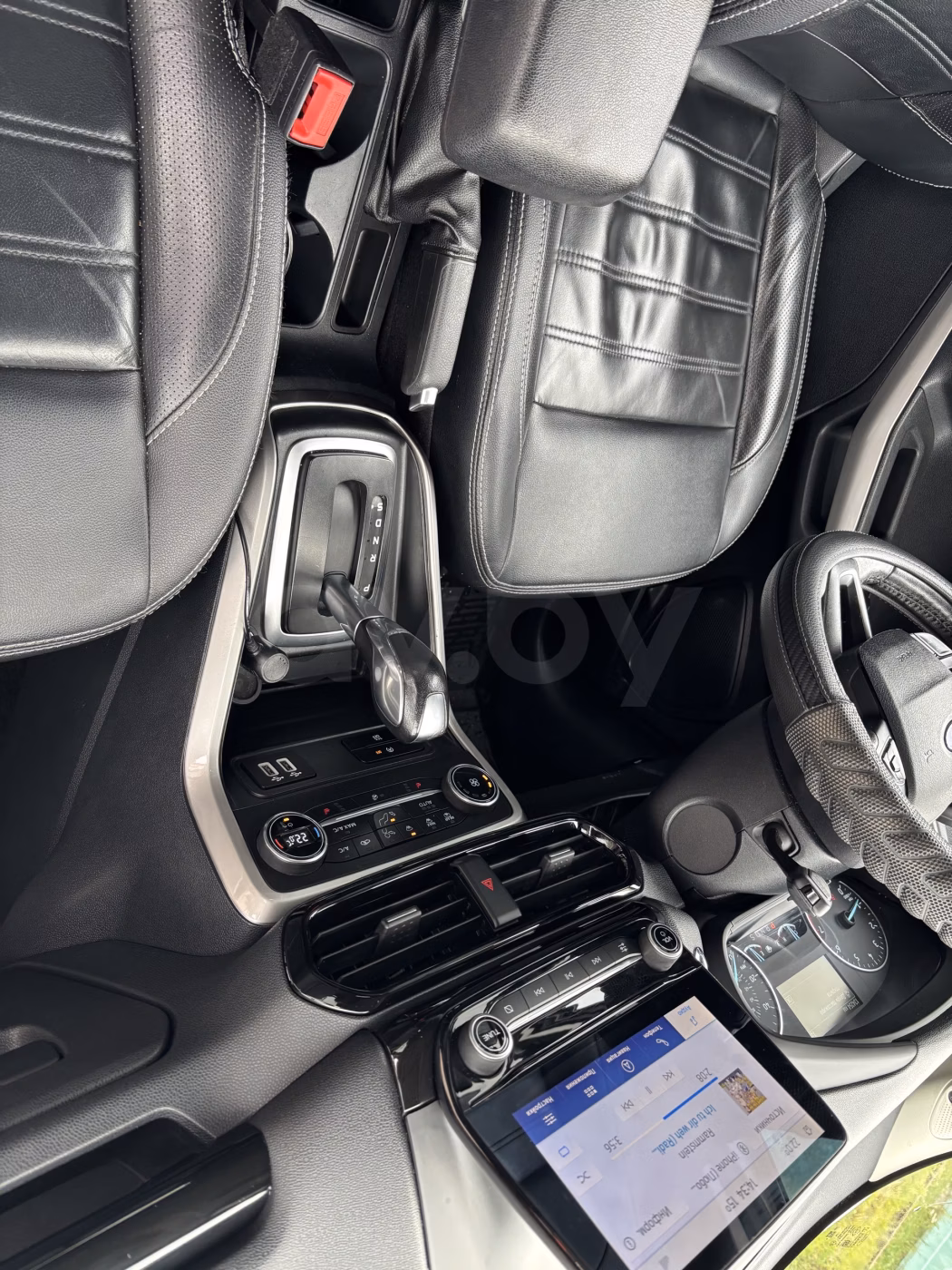 Ford EcoSport фото 11