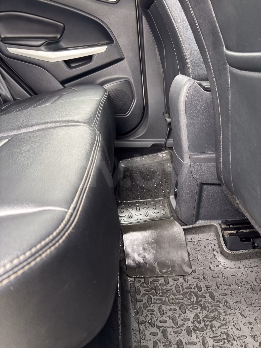Ford EcoSport фото 17