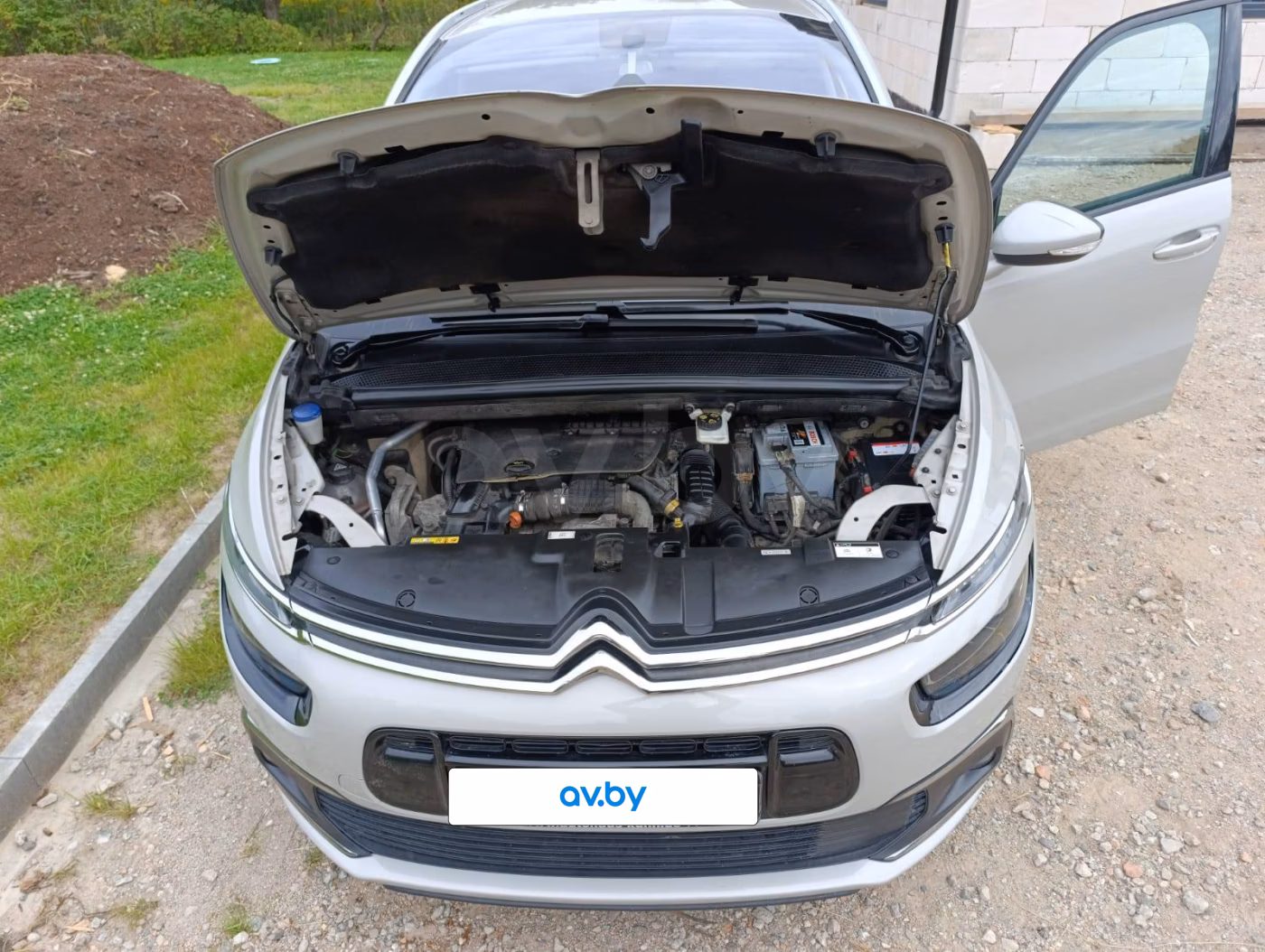 Citroen C4 Grand Spacetourer фото 7
