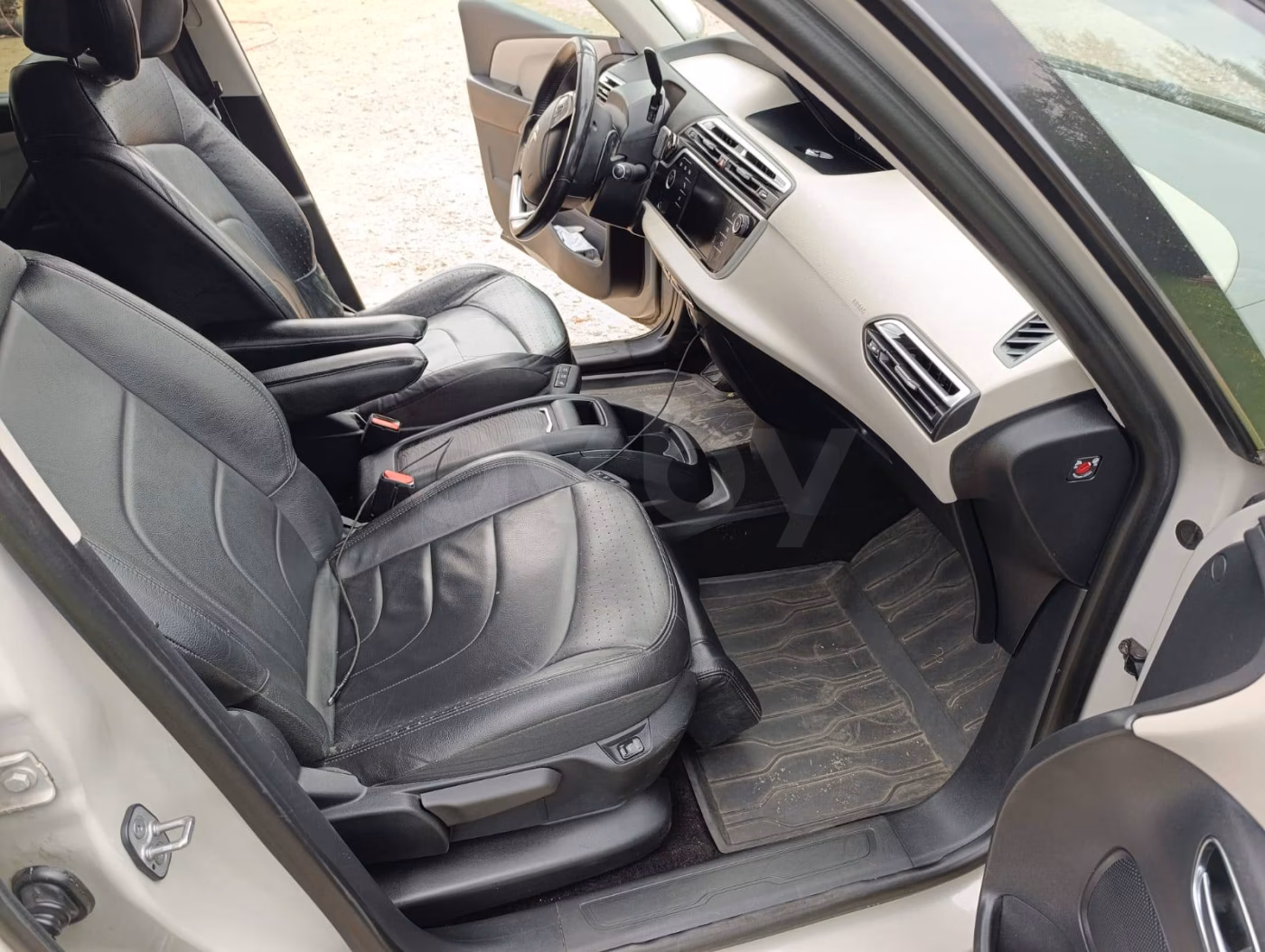 Citroen C4 Grand Spacetourer фото 10