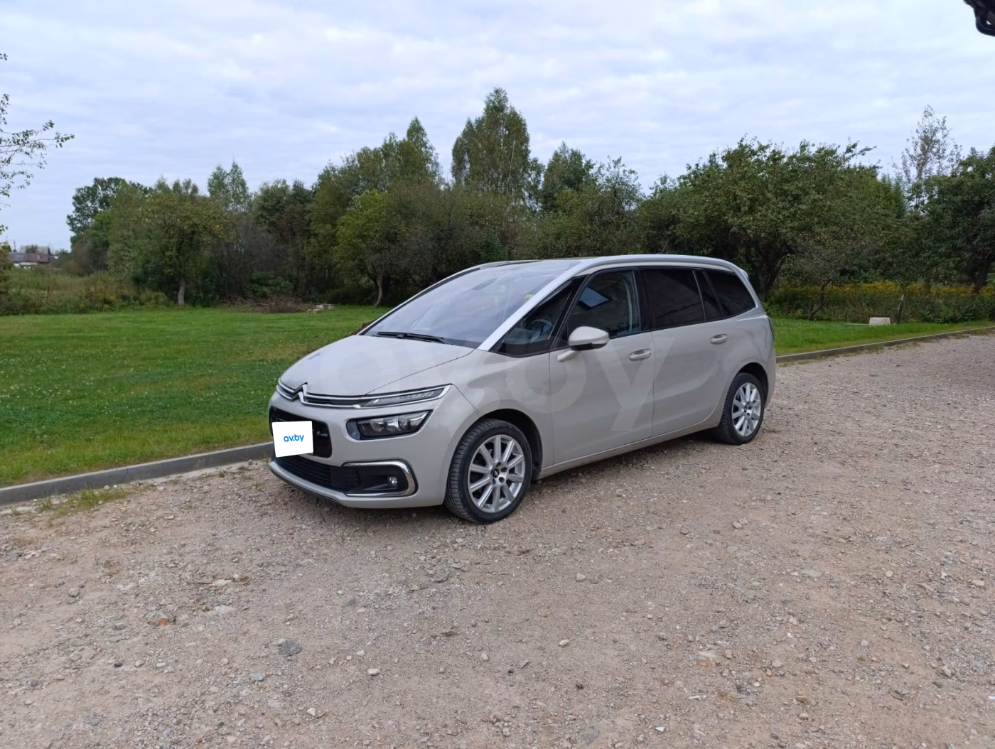 Citroen C4 Grand Spacetourer фото 13