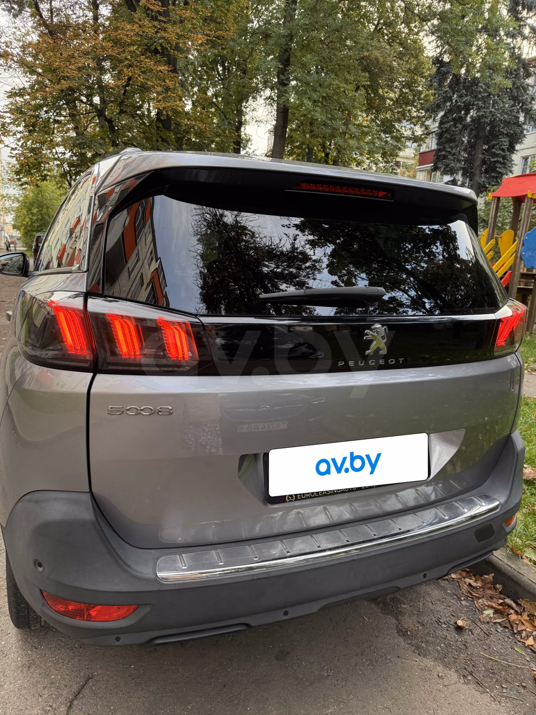 Peugeot 5008 фото 10