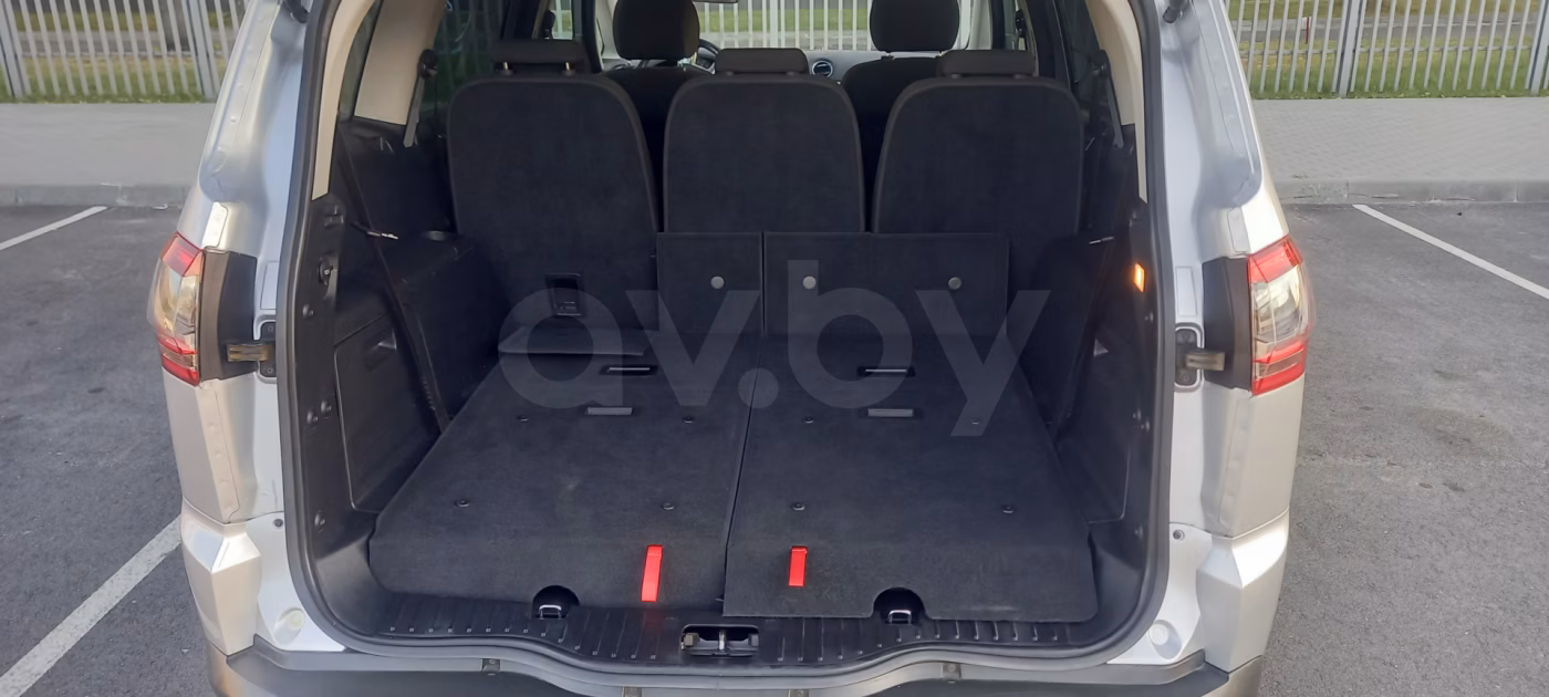 Ford S-MAX фото 5