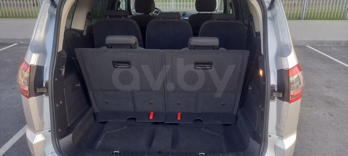 Ford S-MAX фото 6