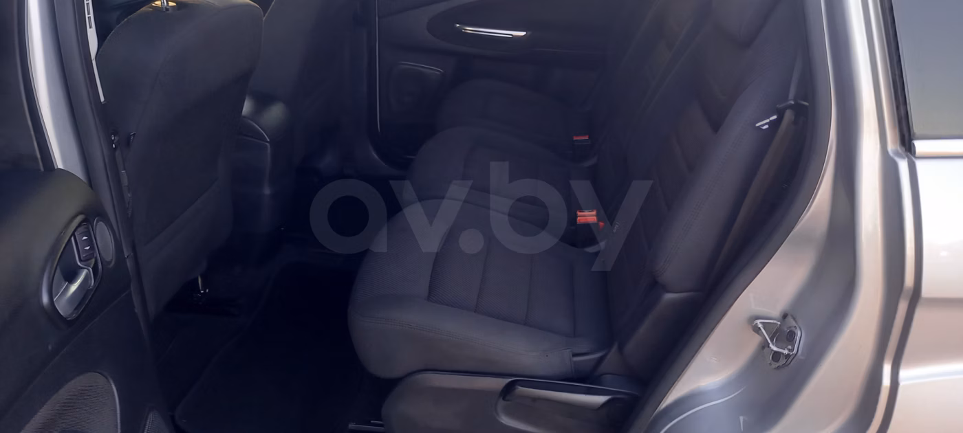 Ford S-MAX фото 7