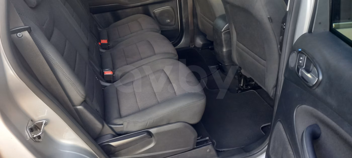Ford S-MAX фото 9