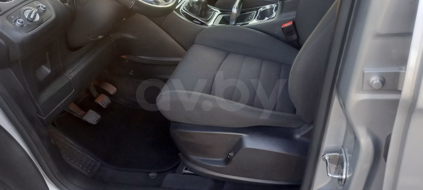 Ford S-MAX фото 12