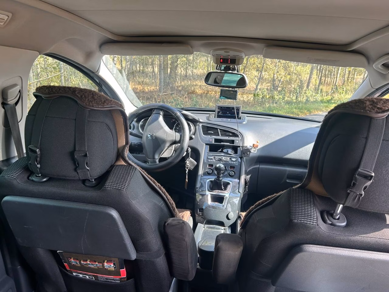Peugeot 5008 фото 6