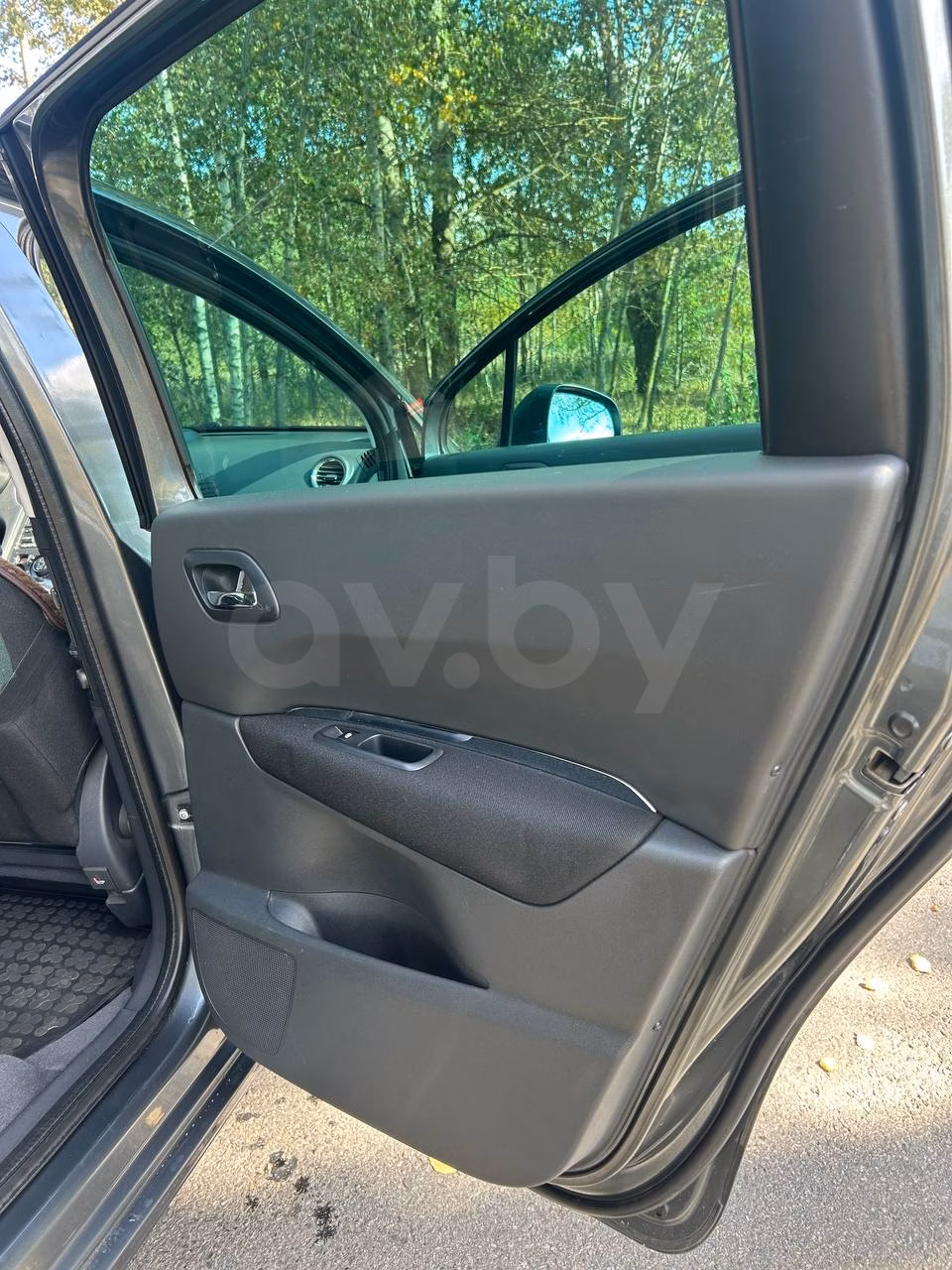 Peugeot 5008 фото 7
