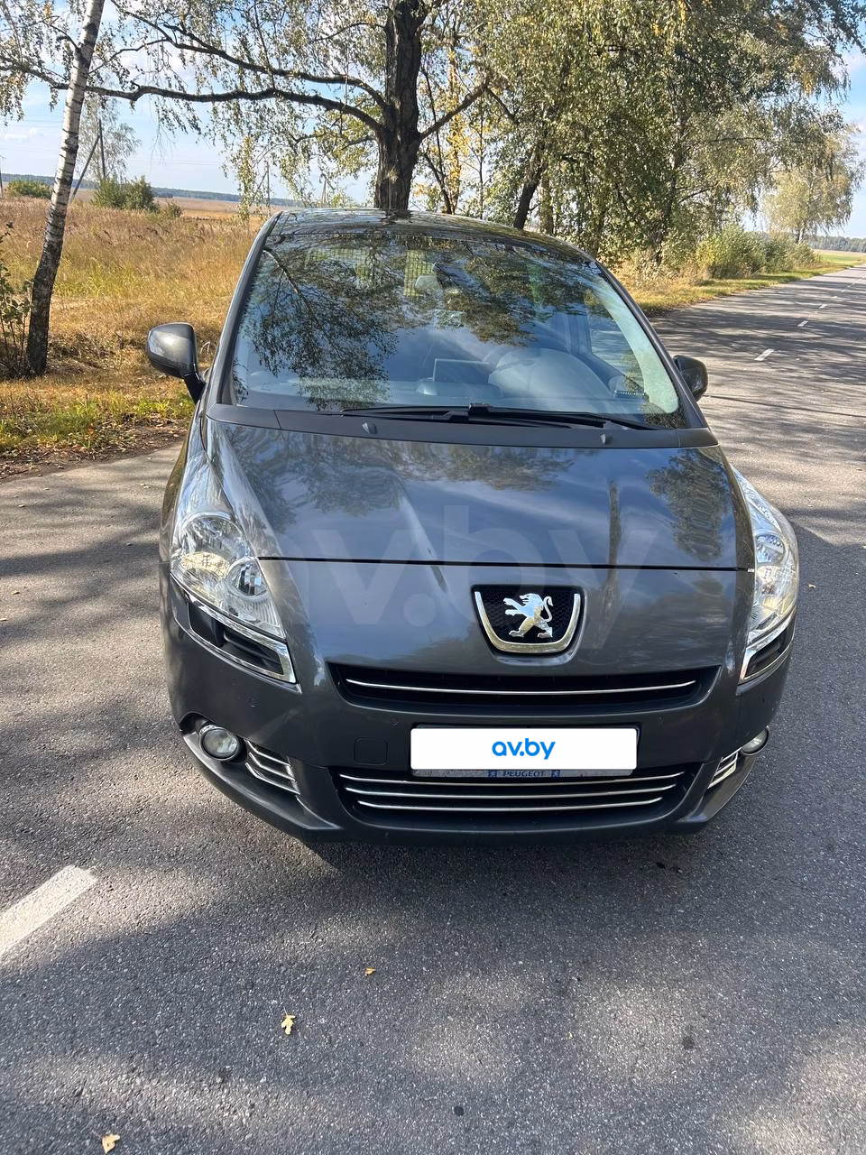 Peugeot 5008 фото 12