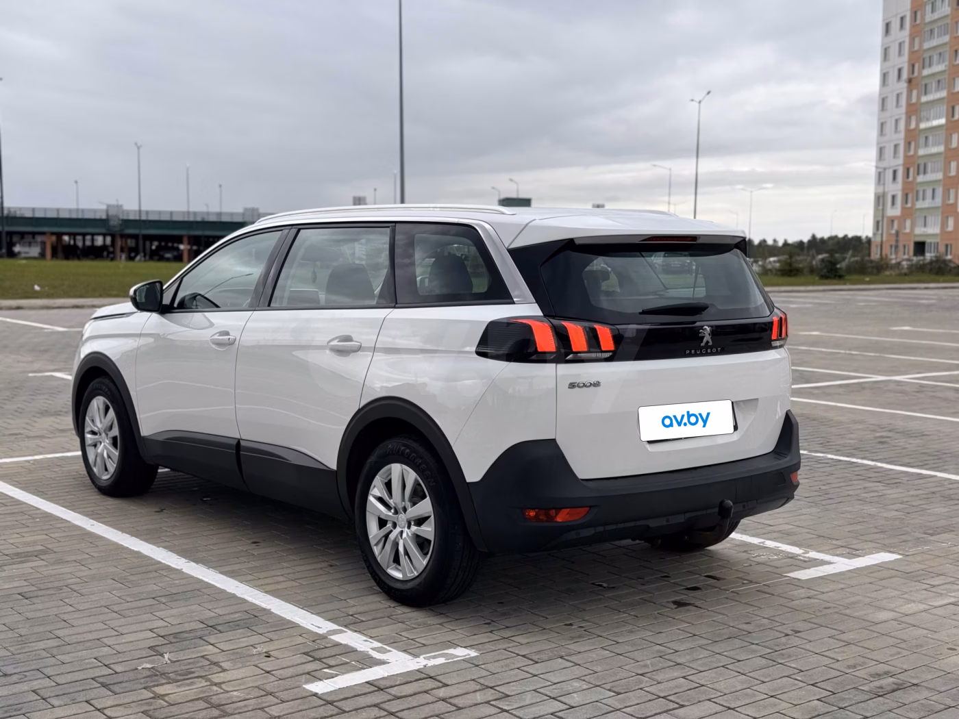 Peugeot 5008 фото 4