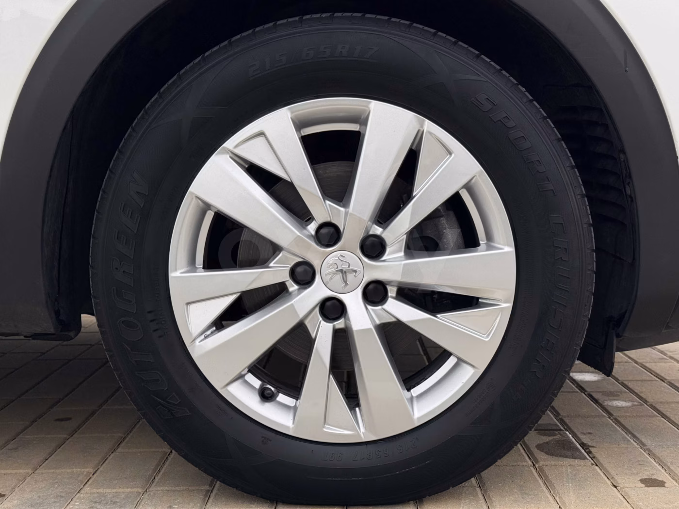 Peugeot 5008 фото 5