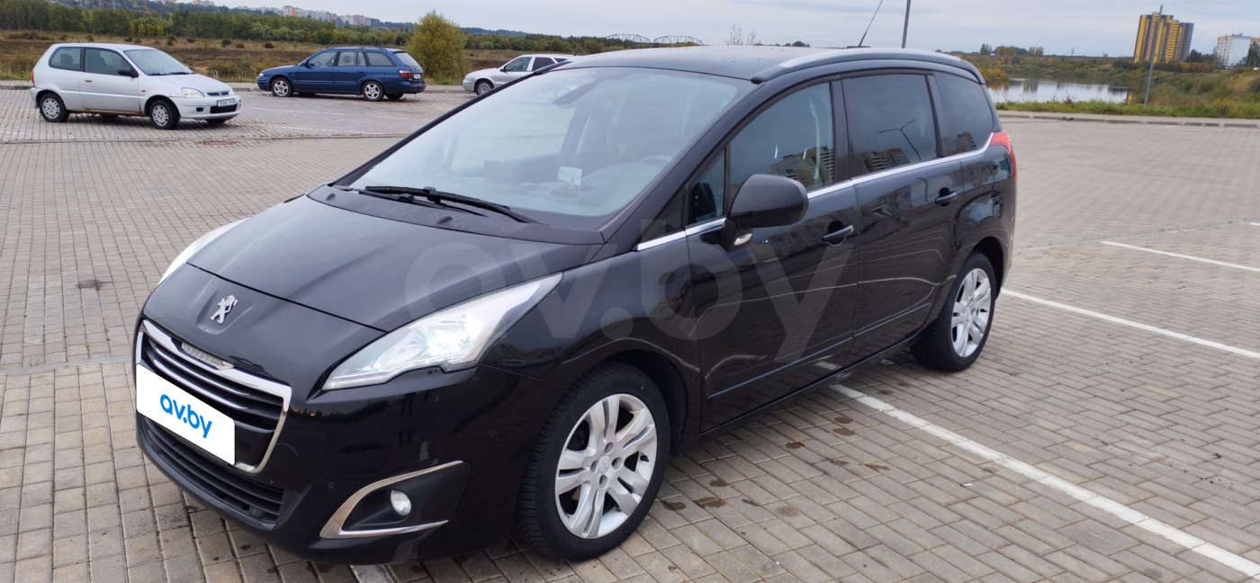 Peugeot 5008 фото 5