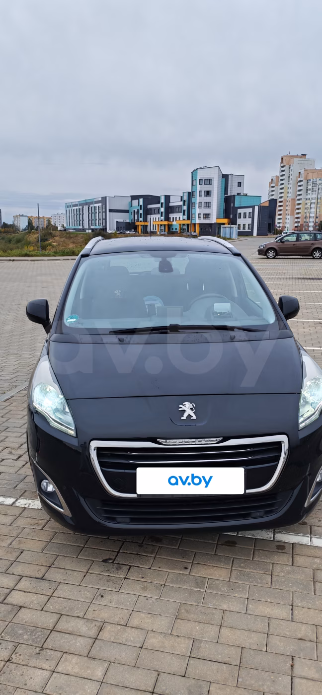 Peugeot 5008 фото 6