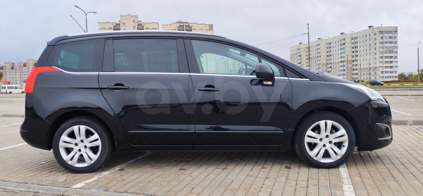 Peugeot 5008 фото 7