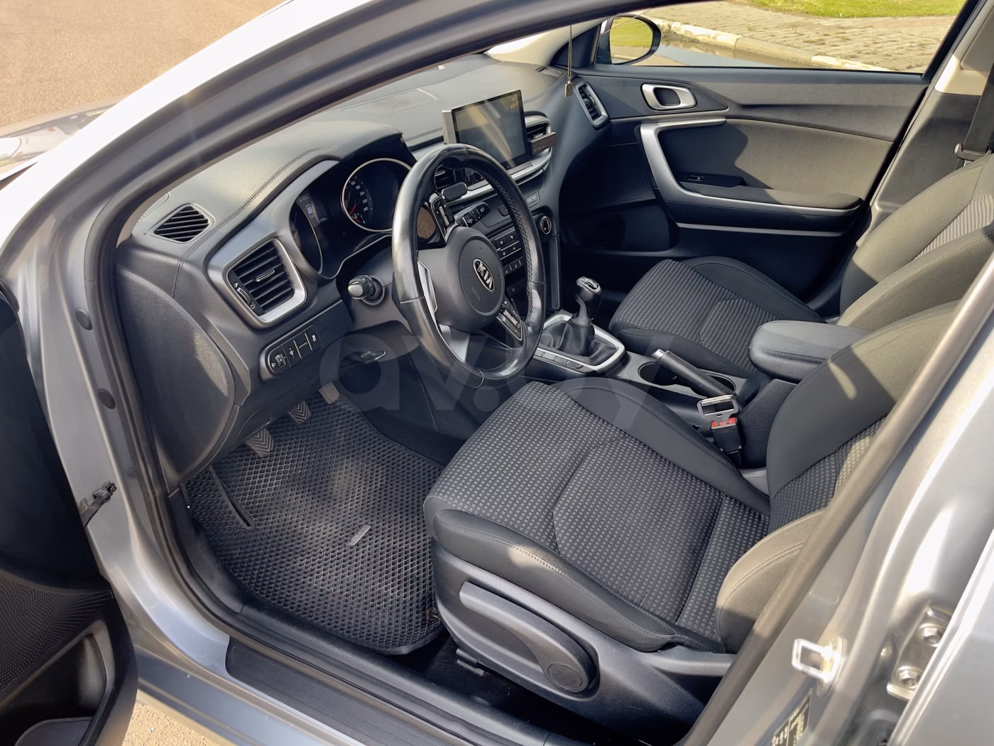 Kia Cee'd фото 8