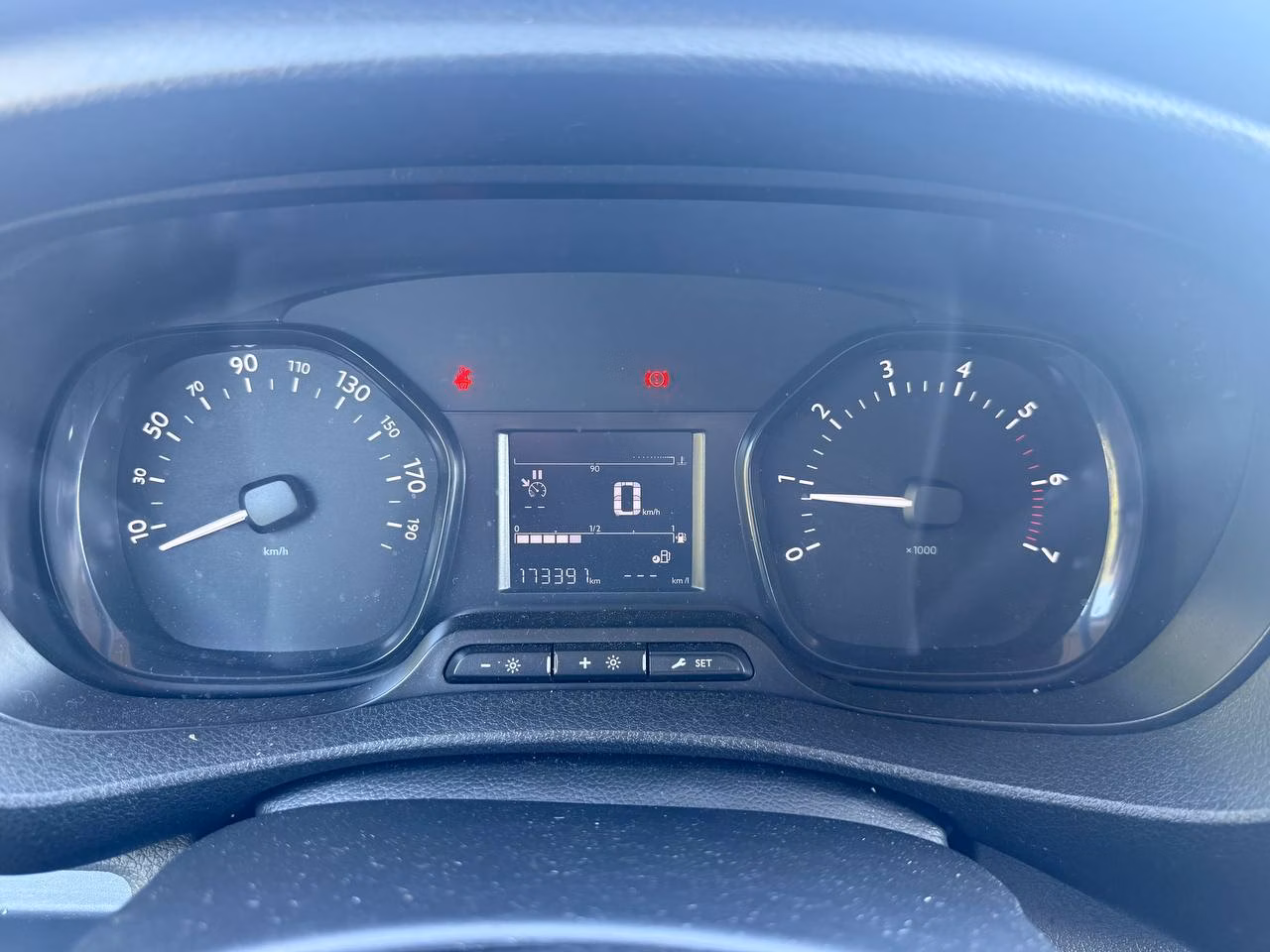 Peugeot Expert фото 11