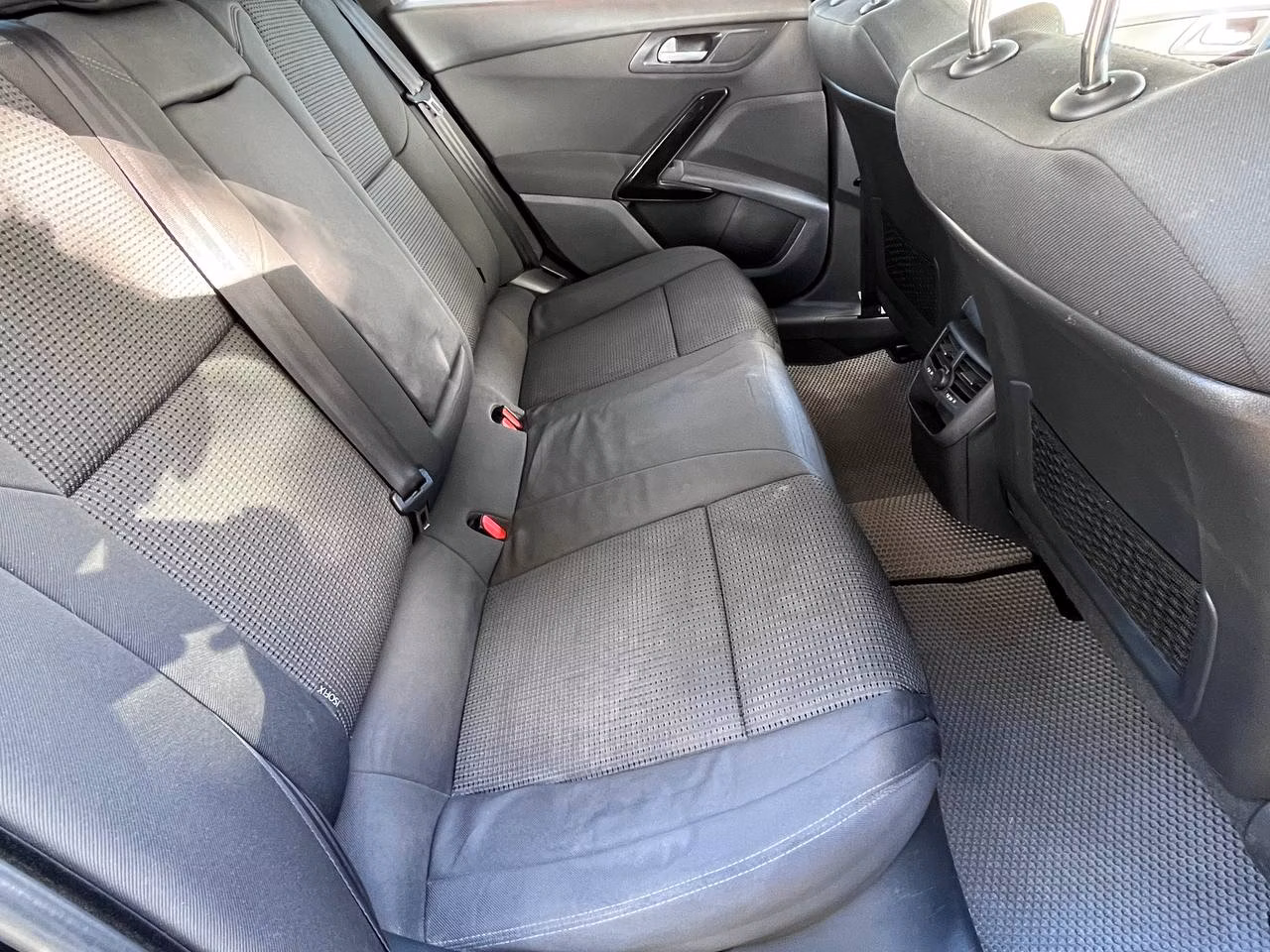 Peugeot 508 фото 9
