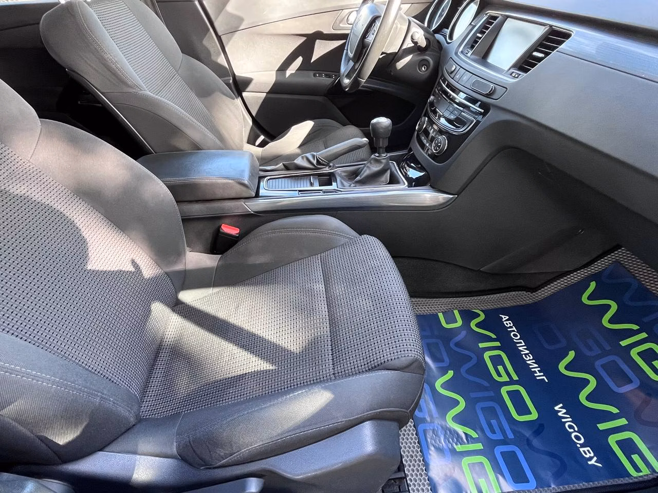 Peugeot 508 фото 10
