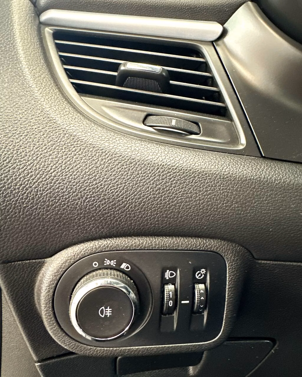Opel Zafira фото 6