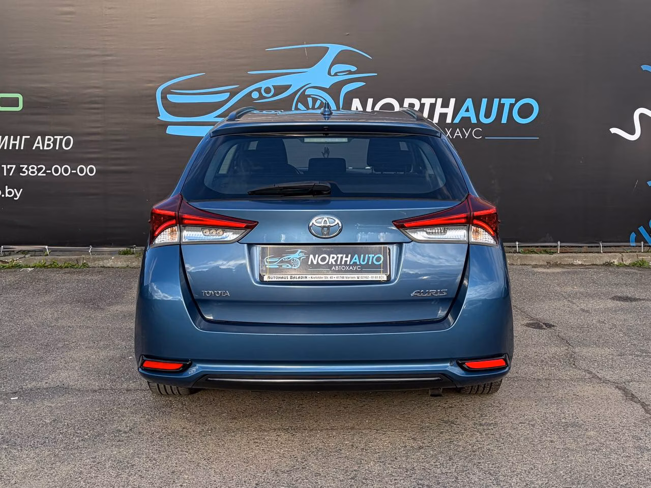 Toyota Auris фото 5
