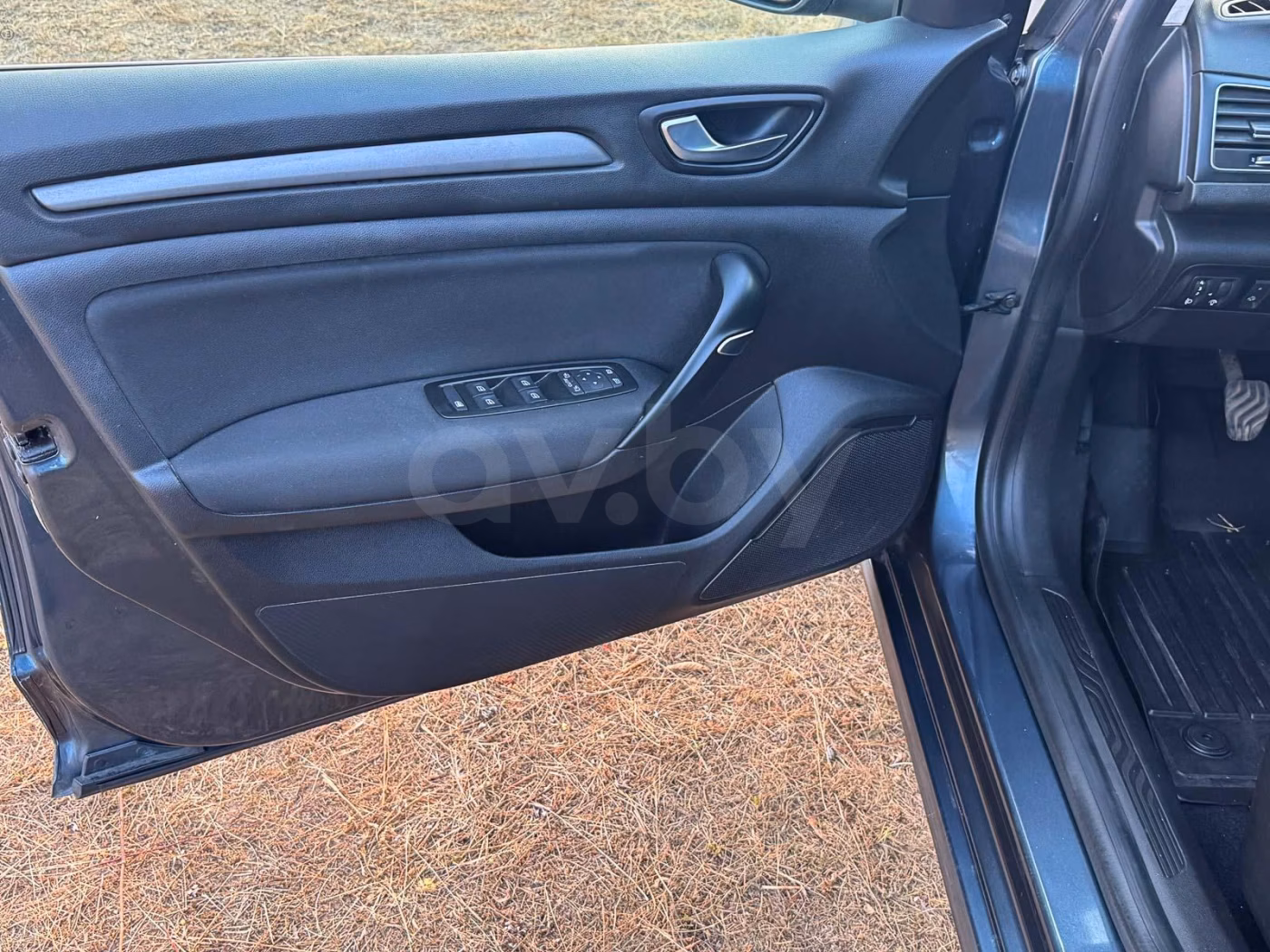 Renault Megane фото 11